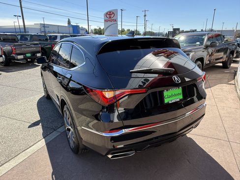 Used 2024 Acura MDX SH-AWD w/ Technology Package image 4