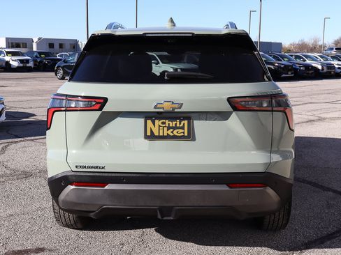 Used 2025 Chevrolet Equinox LT w/ Convenience Package II image 5