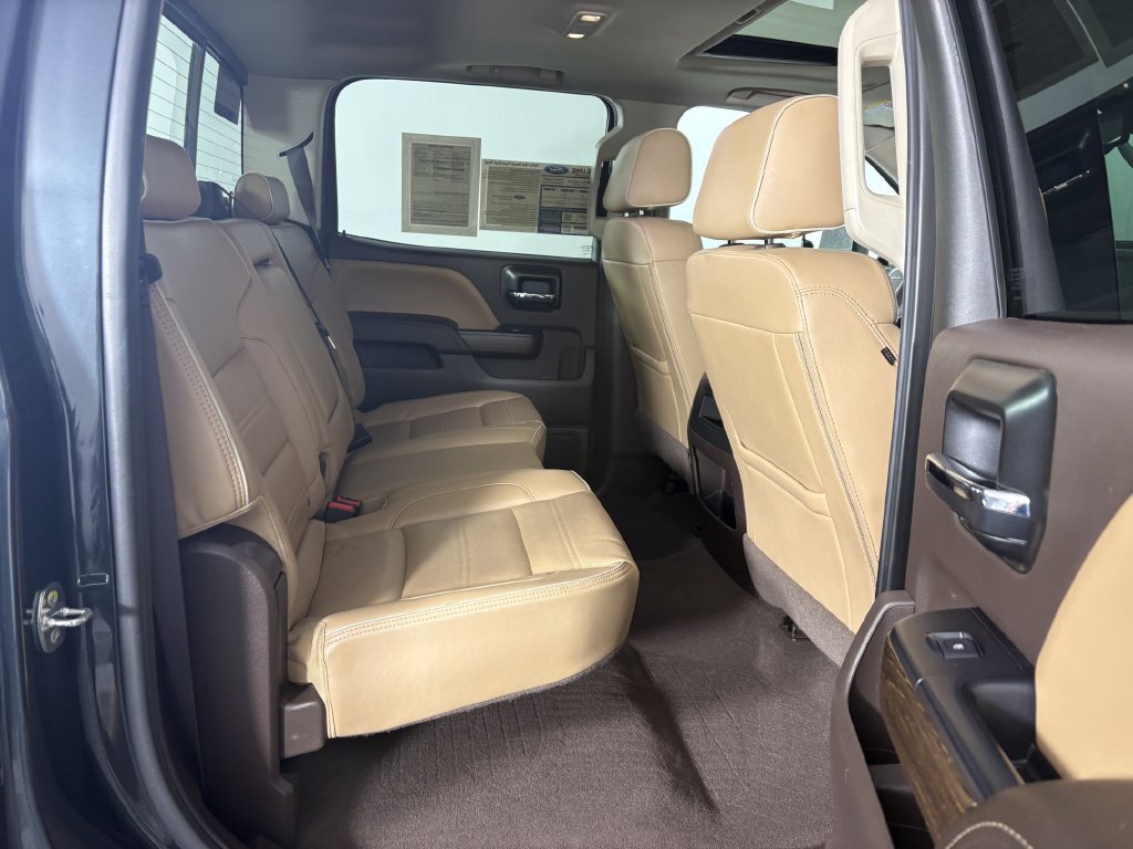 Used 2019 GMC Sierra 2500 Denali w/ Duramax Plus Package AWD/4WD image 31