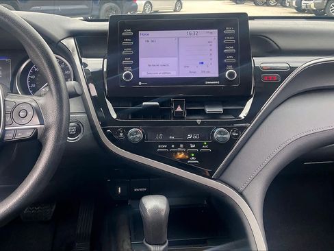 Used 2023 Toyota Camry LE w/ Convenience Package image 7