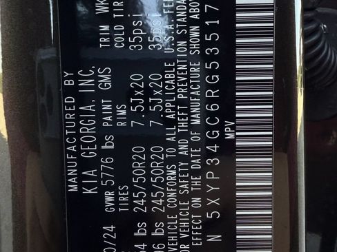 Used 2024 Kia Telluride EX w/ EX Captain's Chair Package FWD image 31