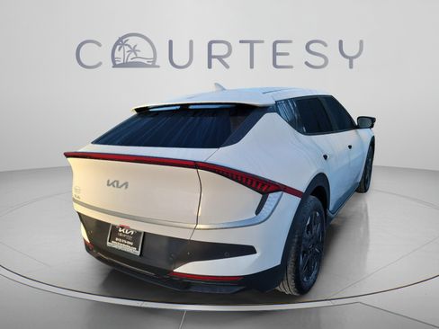 New 2026 Kia EV6 Light RWD image 3
