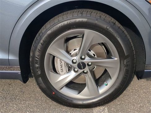 New 2026 Genesis GV70 2.5T Advanced image 10