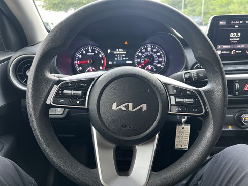Used 2024 Kia Forte LXS FWD image 15