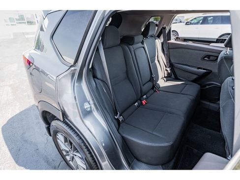 Used 2023 Nissan Rogue S image 25