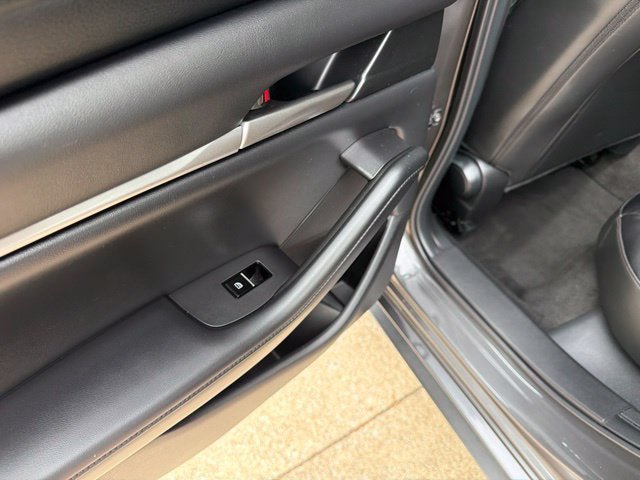 Used 2020 MAZDA MAZDA3 Sedan w/ Select Package FWD image 19