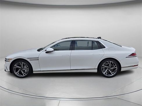 Used 2023 Genesis G90 3.5T image 3