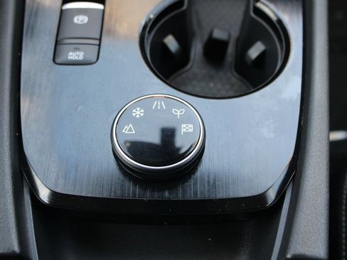 Used 2023 Nissan Rogue S AWD/4WD image 22