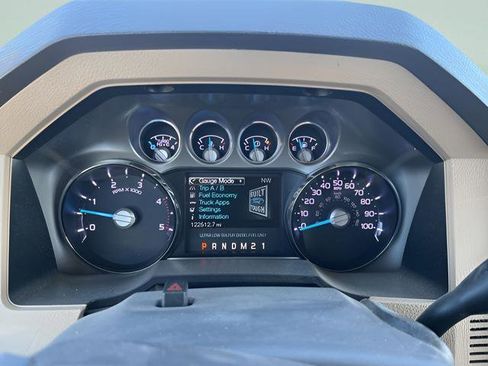 Used 2011 Ford F250 Lariat w/ Lariat Interior Pkg AWD/4WD image 9