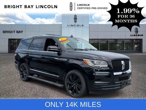 Used 2023 Lincoln Navigator Reserve w/ Monochromatic Package AWD/4WD image 1