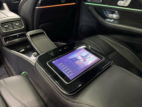 Used 2021 Mercedes-Benz Maybach GLS 600 4MATIC image 16