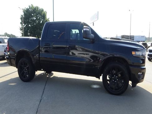 Used 2025 RAM 1500 Laramie w/ Night Edition AWD/4WD image 4