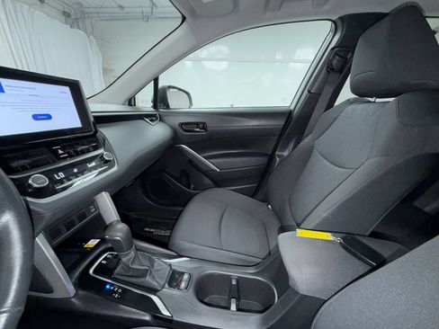 Certified 2023 Toyota Corolla Cross LE w/ Moonroof Package AWD/4WD image 23