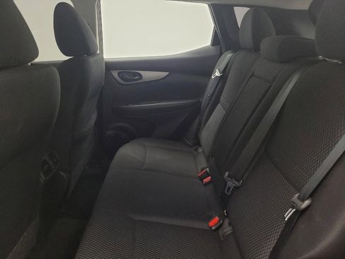 Used 2019 Nissan Rogue Sport S w/ Appearance Package FWD image 18