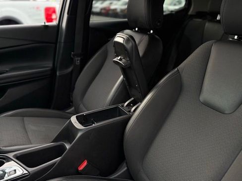 Used 2021 Buick Encore GX Select image 26