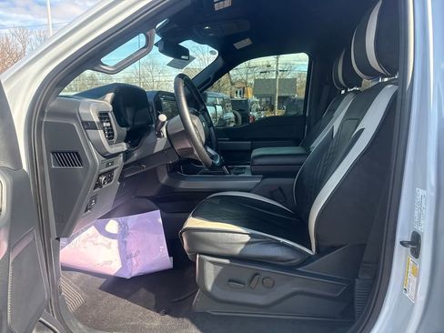 Used 2025 Ford F150 XLT w/ Equipment Group 302A MID image 28