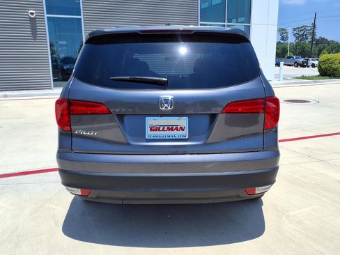 Used 2018 Honda Pilot EX image 7