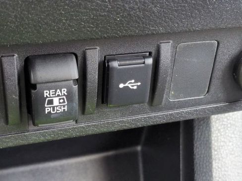 Certified 2022 Toyota Tacoma SR5 RWD image 21