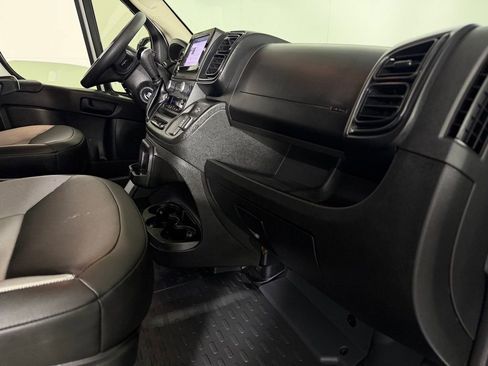 Used 2026 RAM ProMaster 2500 w/ Convenience Group FWD image 25