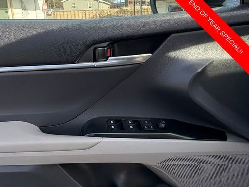 Used 2019 Toyota Camry LE image 8