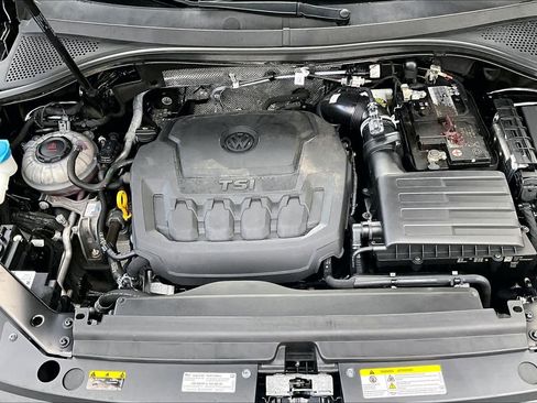 Used 2023 Volkswagen Tiguan SE image 31