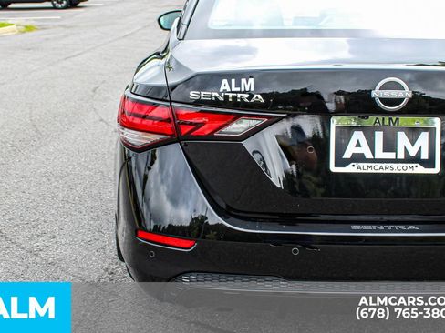 Used 2024 Nissan Sentra SV FWD image 13