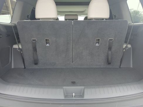 Used 2025 Hyundai Santa Fe Limited FWD image 16
