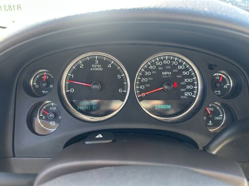 Used 2013 GMC Yukon XL Denali image 21