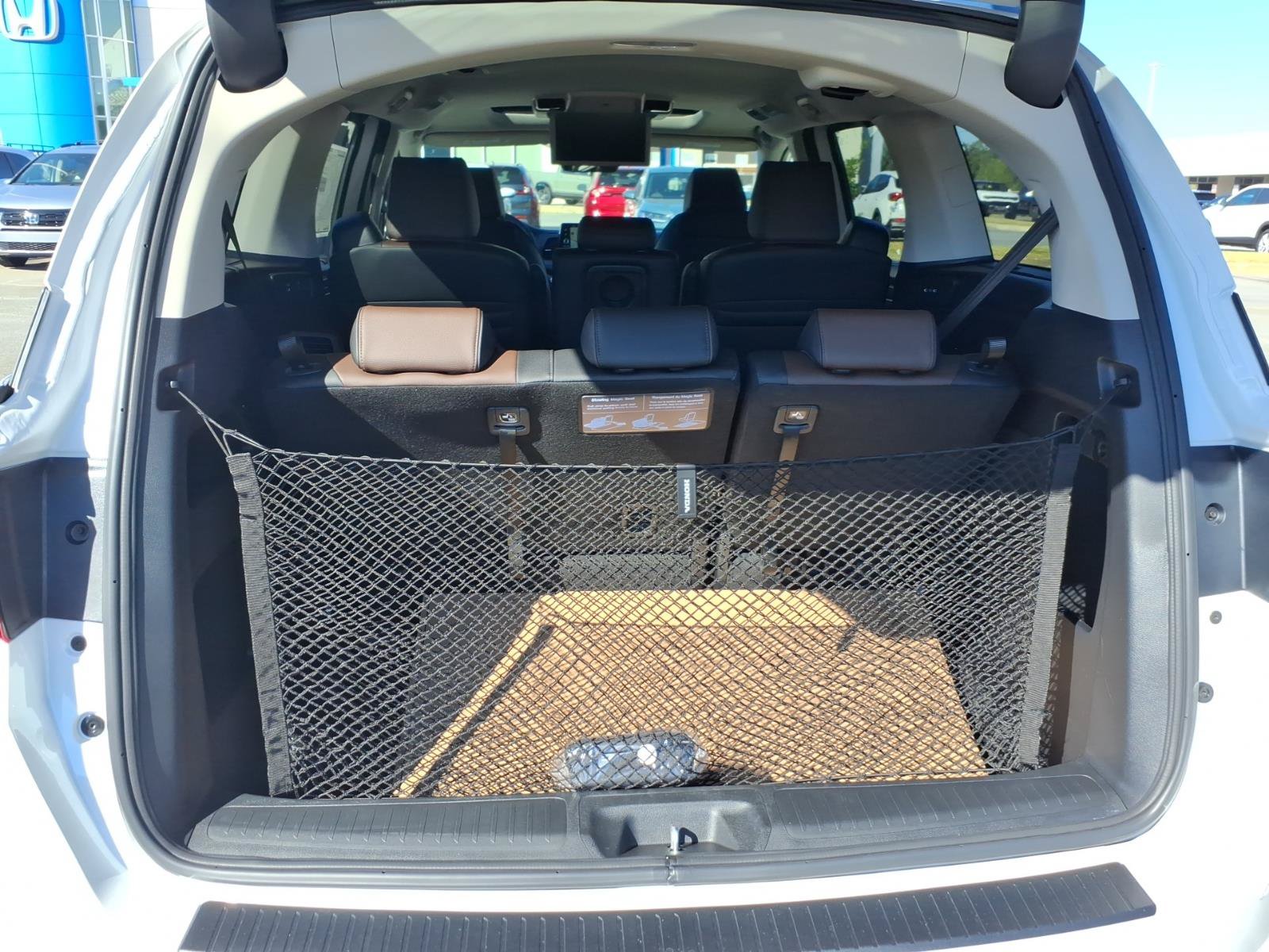New 2027 Honda Odyssey Elite image 6