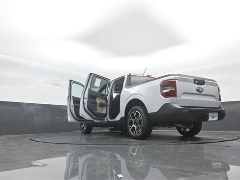 New 2025 Ford Maverick Lariat w/ 4K Tow Package image 41