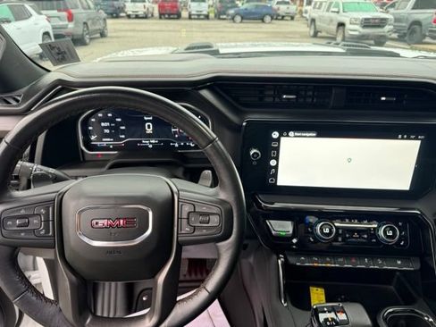 Used 2022 GMC Sierra 1500 AT4 w/ AT4 Premium Package AWD/4WD image 15