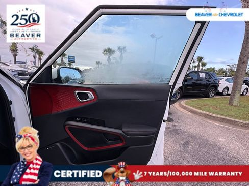 Used 2025 Kia Soul GT-Line w/ GT-Line Technology Package FWD image 22