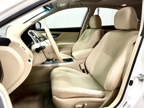 Used 2014 Nissan Altima 2.5 SV w/ Convenience Package FWD image 14