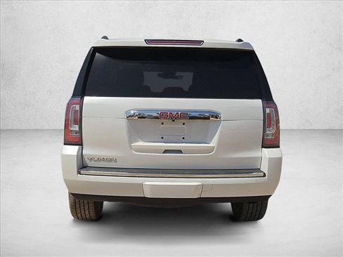 Used 2018 GMC Yukon Denali w/ Open Road Package AWD/4WD image 8
