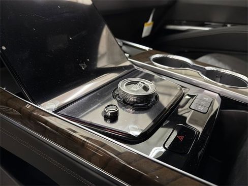 New 2026 Cadillac Escalade Platinum Sport w/ LPO, ONYX Package image 23