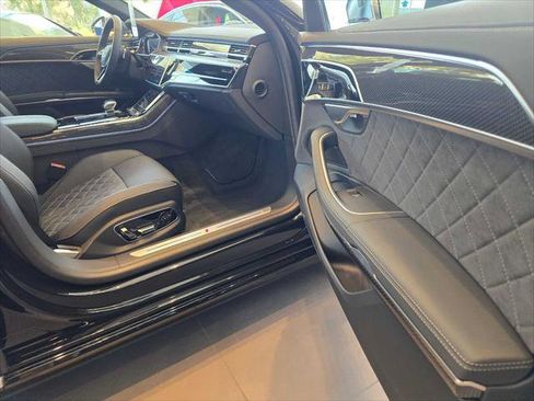New 2025 Audi S8 TFSI quattro Tiptronic image 10