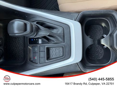 Used 2021 Toyota RAV4 LE image 22