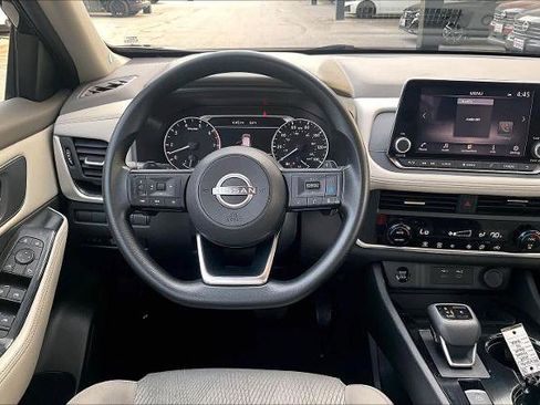 Certified 2024 Nissan Rogue SV image 6