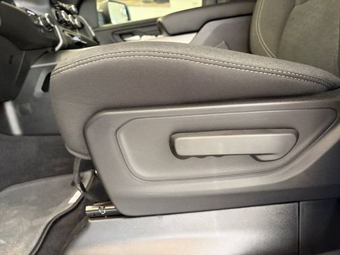 New 2026 RAM 1500 Express AWD/4WD image 16