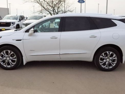 Certified 2021 Buick Enclave Avenir w/ Avenir Technology Package image 4