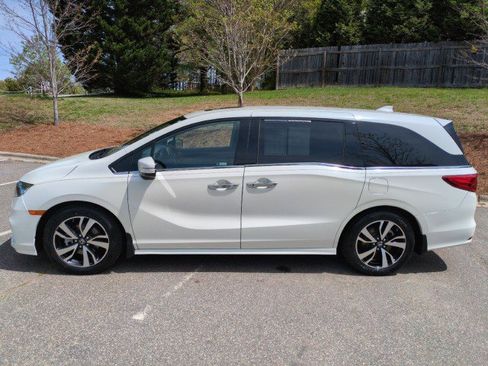 Certified 2019 Honda Odyssey Elite image 4