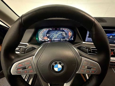 Certified 2022 BMW X7 xDrive40i w/ Premium Package image 13