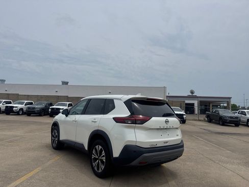 Certified 2023 Nissan Rogue SV FWD image 16