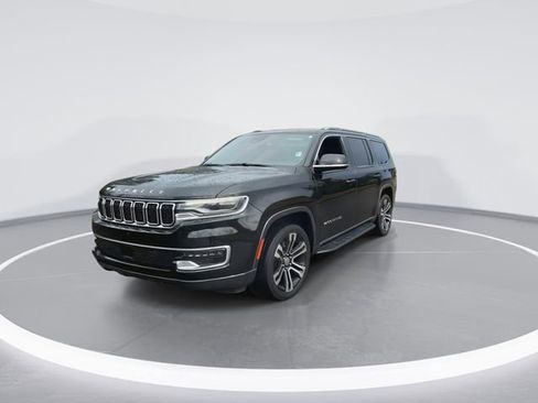 Used 2022 Jeep Wagoneer Series I AWD/4WD image 5