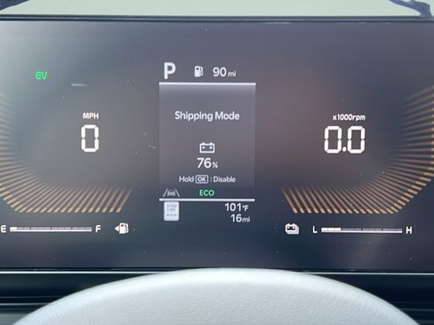 New 2026 Kia Carnival EX FWD image 24