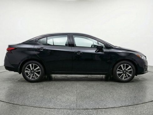 Used 2025 Nissan Versa SV FWD image 11