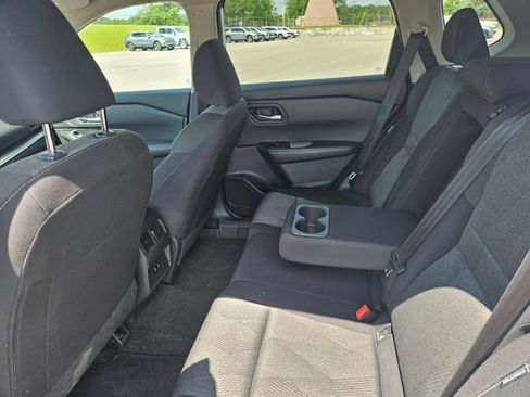 Used 2024 Nissan Rogue SV FWD image 25