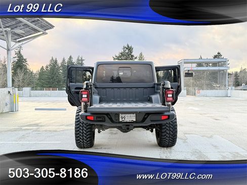 Used 2020 Jeep Gladiator Sport w/ Quick Order Package 24S image 31