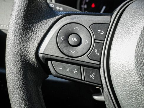 Used 2023 Toyota RAV4 LE image 19