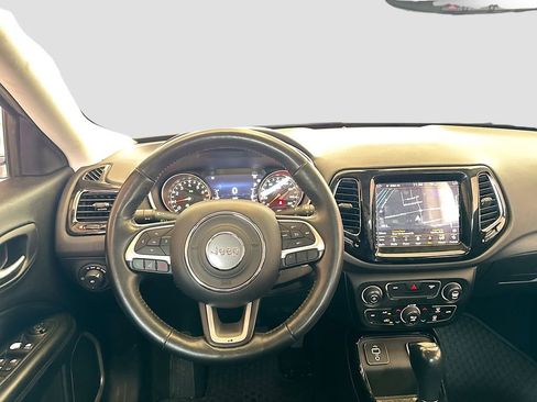 Used 2018 Jeep Compass Altitude w/ Popular Equipment Group image 22